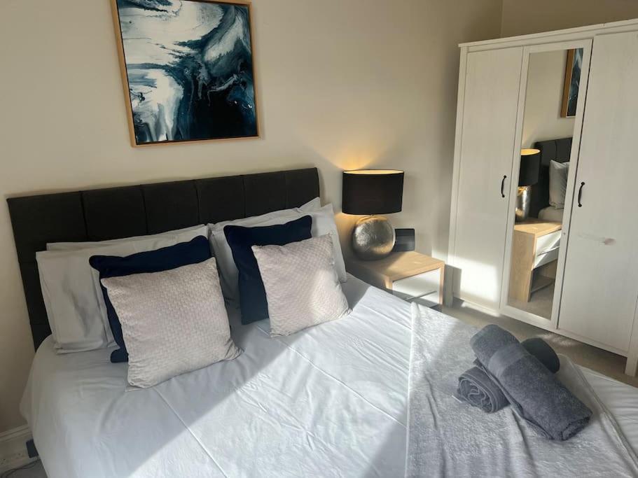 Beautiful Traditional Flat In The Center Of Largs. Exteriér fotografie