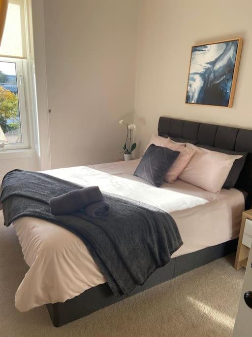 Beautiful Traditional Flat In The Center Of Largs. Exteriér fotografie